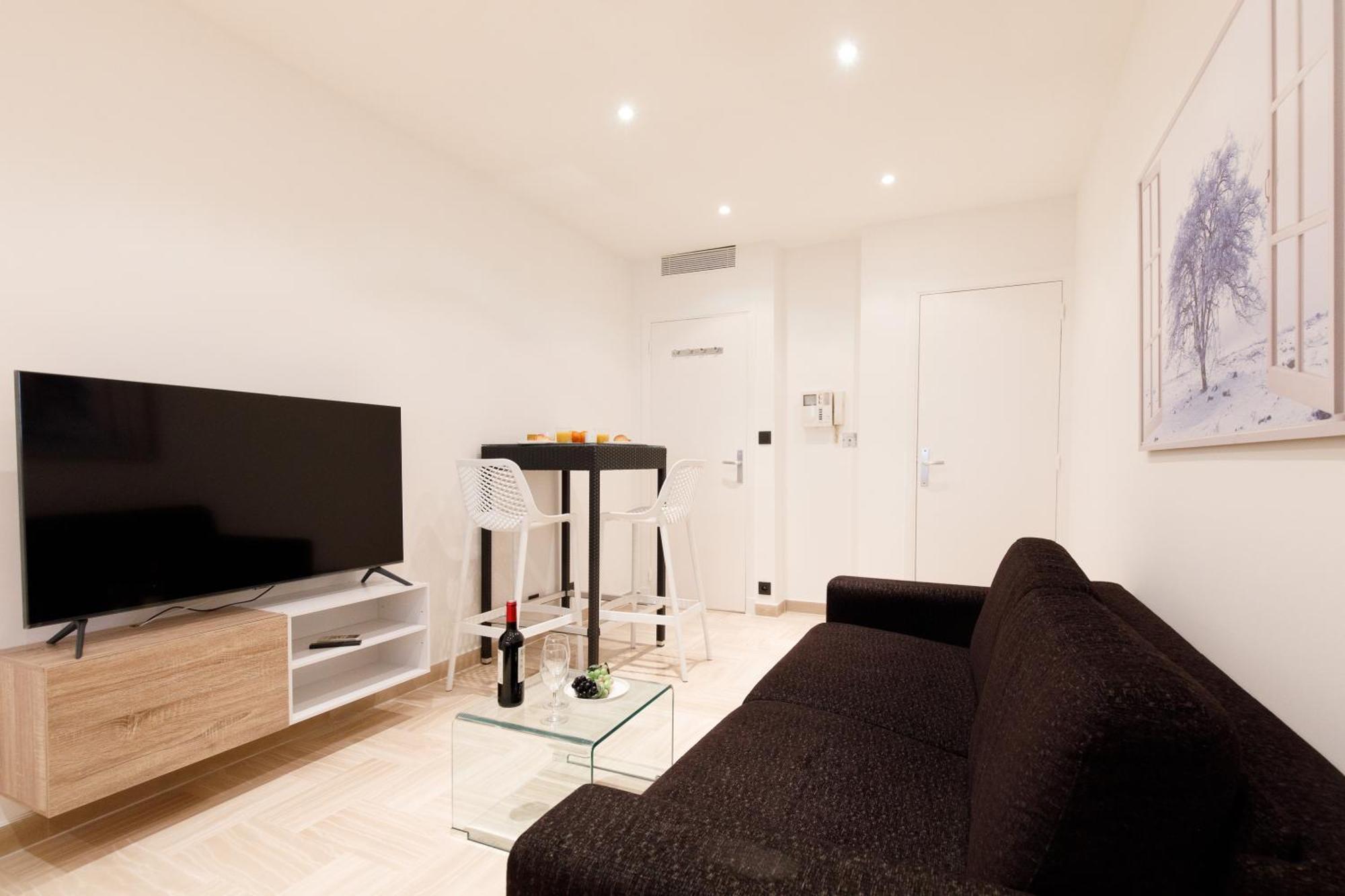 Gray D'Albion 2C4 Yourhosthelper Cannes Buitenkant foto